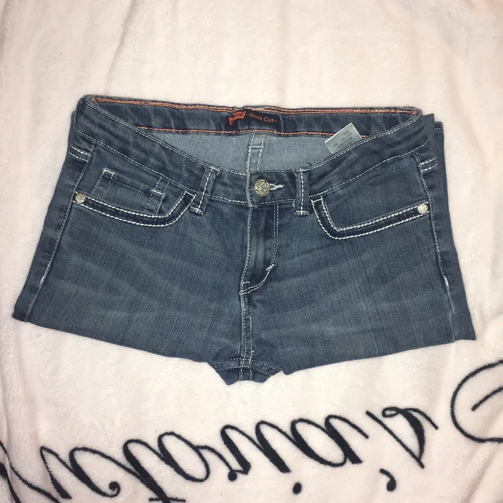 Size 14 Reg Levi’s. Boot cut woman’s jeans.
